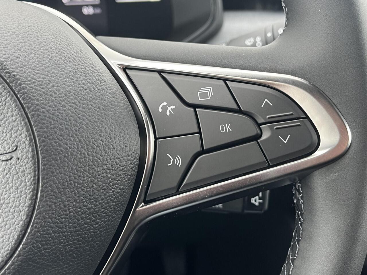 Mitsubishi COLT 1.6 HEV Intense / ¤3500,- Voordeel Op Nieuwprijs / Rijklaarprijs / Direct Leverbaar / 8 Jaar Fabrieksgarantie /