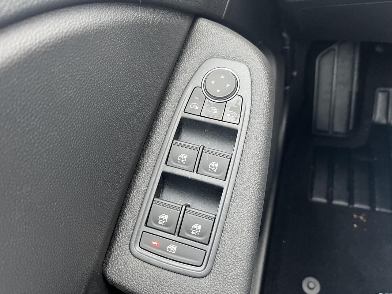 Mitsubishi COLT 1.6 HEV Intense / ¤3500,- Voordeel Op Nieuwprijs / Rijklaarprijs / Direct Leverbaar / 8 Jaar Fabrieksgarantie /