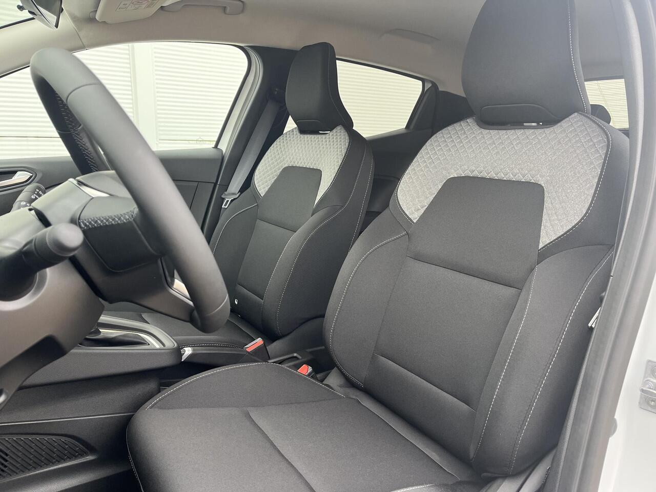 Mitsubishi COLT 1.6 HEV Intense / ¤3500,- Voordeel Op Nieuwprijs / Rijklaarprijs / Direct Leverbaar / 8 Jaar Fabrieksgarantie /