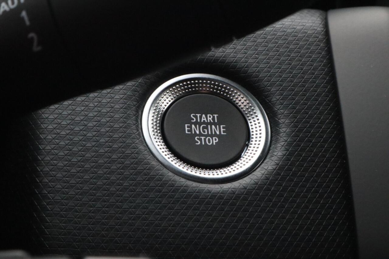 Mitsubishi COLT 1.6 HEV Intense+