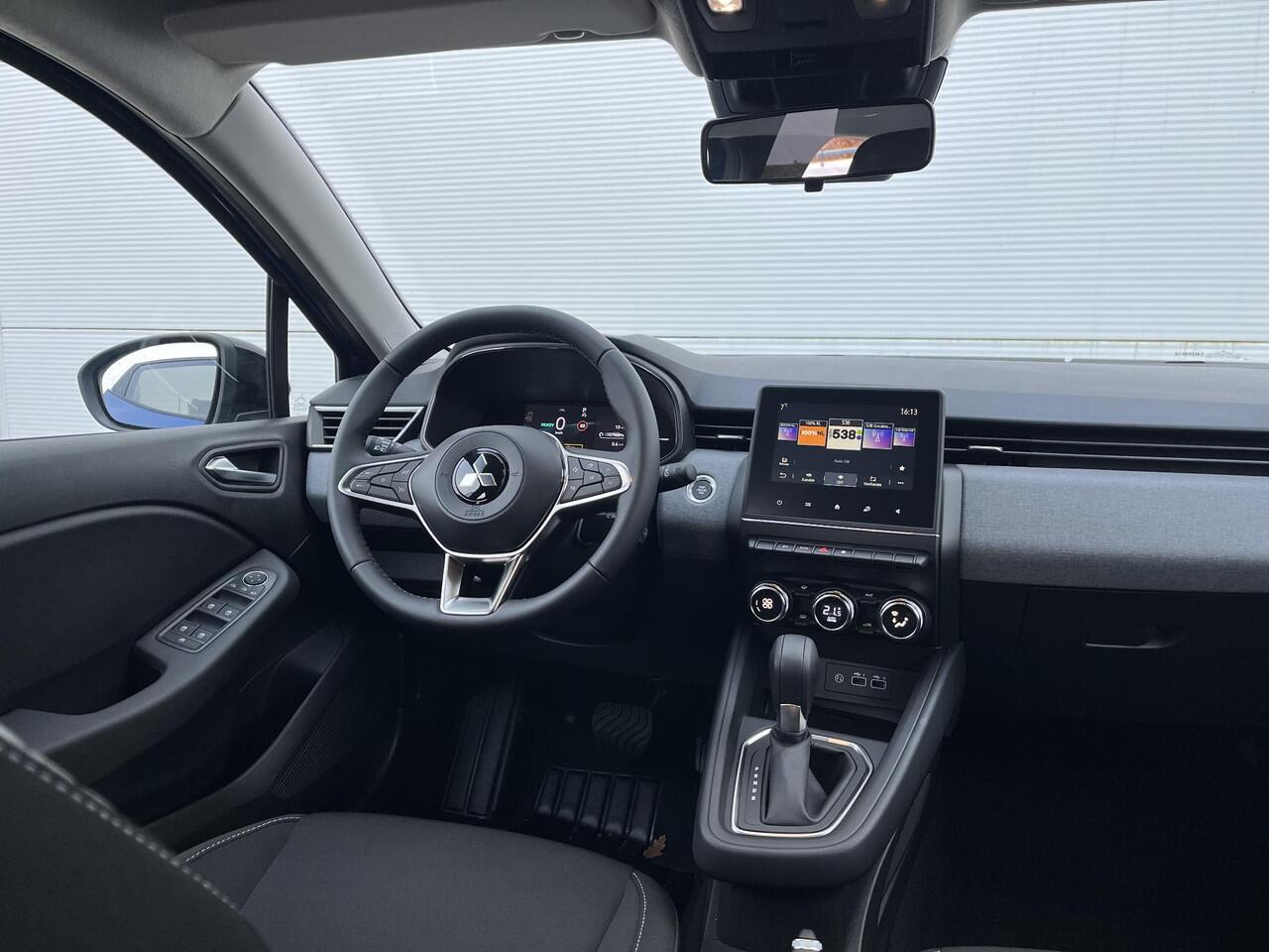 Mitsubishi COLT 1.6 HEV Intense / ¤3600,- Voordeel Op Nieuwprijs / Rijklaarprijs / Direct Leverbaar / 8 Jaar Fabrieksgarantie /