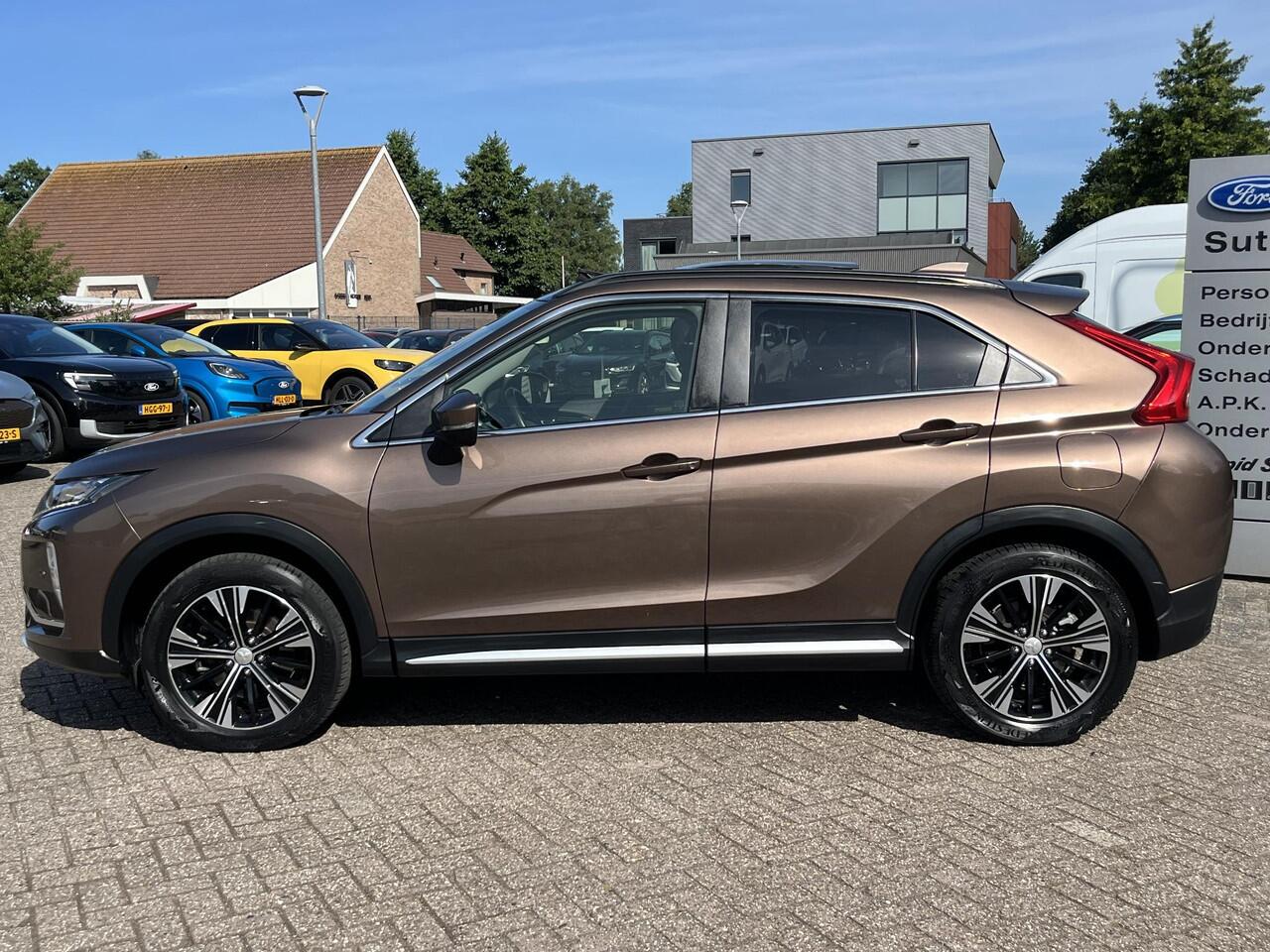 Mitsubishi ECLIPSE Cross 1.5 DI-T 4WD First Edition 163pk Automaat | Adaptieve Cruise | Head Up Display | Full Leder | | Panorama dak | Stoelverwarming | 1.600kg Trekgewicht!