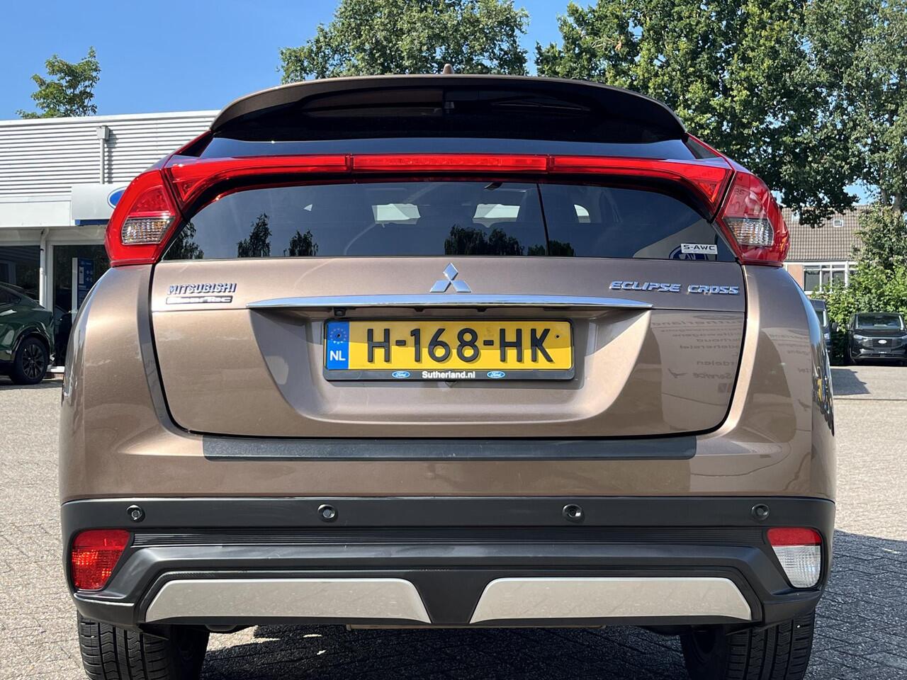 Mitsubishi ECLIPSE Cross 1.5 DI-T 4WD First Edition 163pk Automaat | Adaptieve Cruise | Head Up Display | Full Leder | | Panorama dak | Stoelverwarming | 1.600kg Trekgewicht!