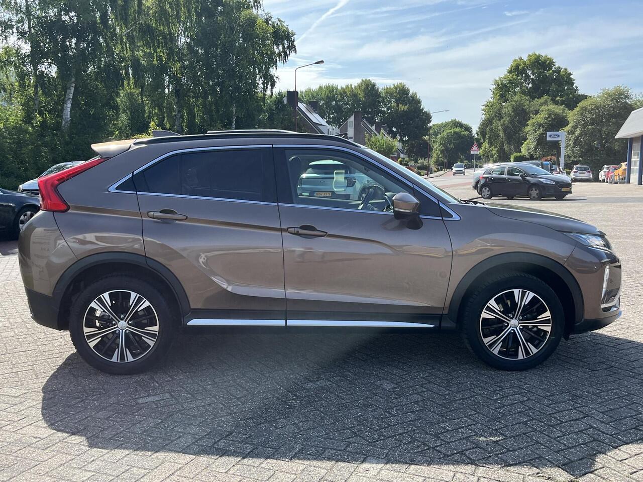 Mitsubishi ECLIPSE Cross 1.5 DI-T 4WD First Edition 163pk Automaat | Adaptieve Cruise | Head Up Display | Full Leder | | Panorama dak | Stoelverwarming | 1.600kg Trekgewicht!