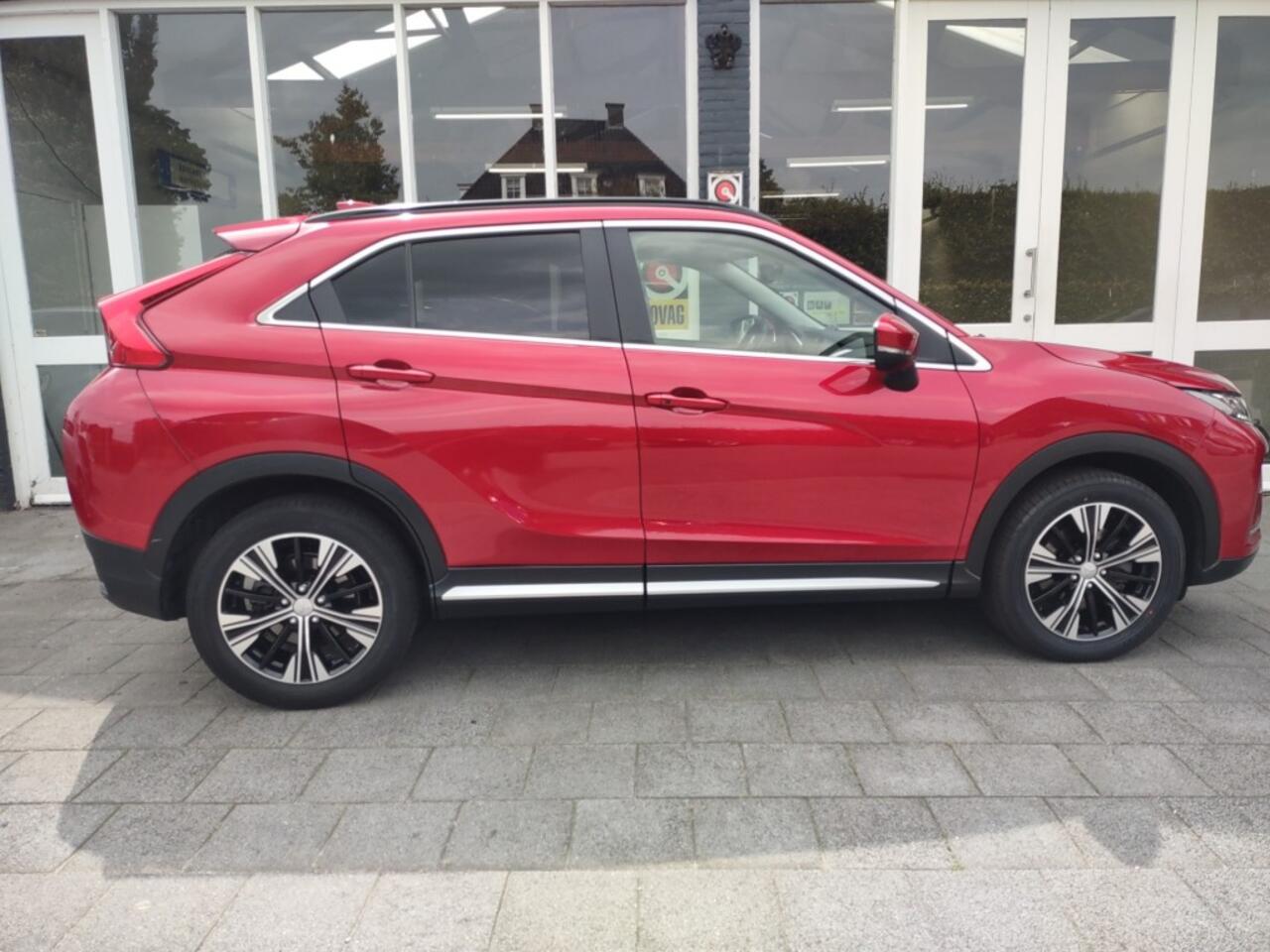 Mitsubishi ECLIPSE CROSS 1.5T INSTYLE 4WD