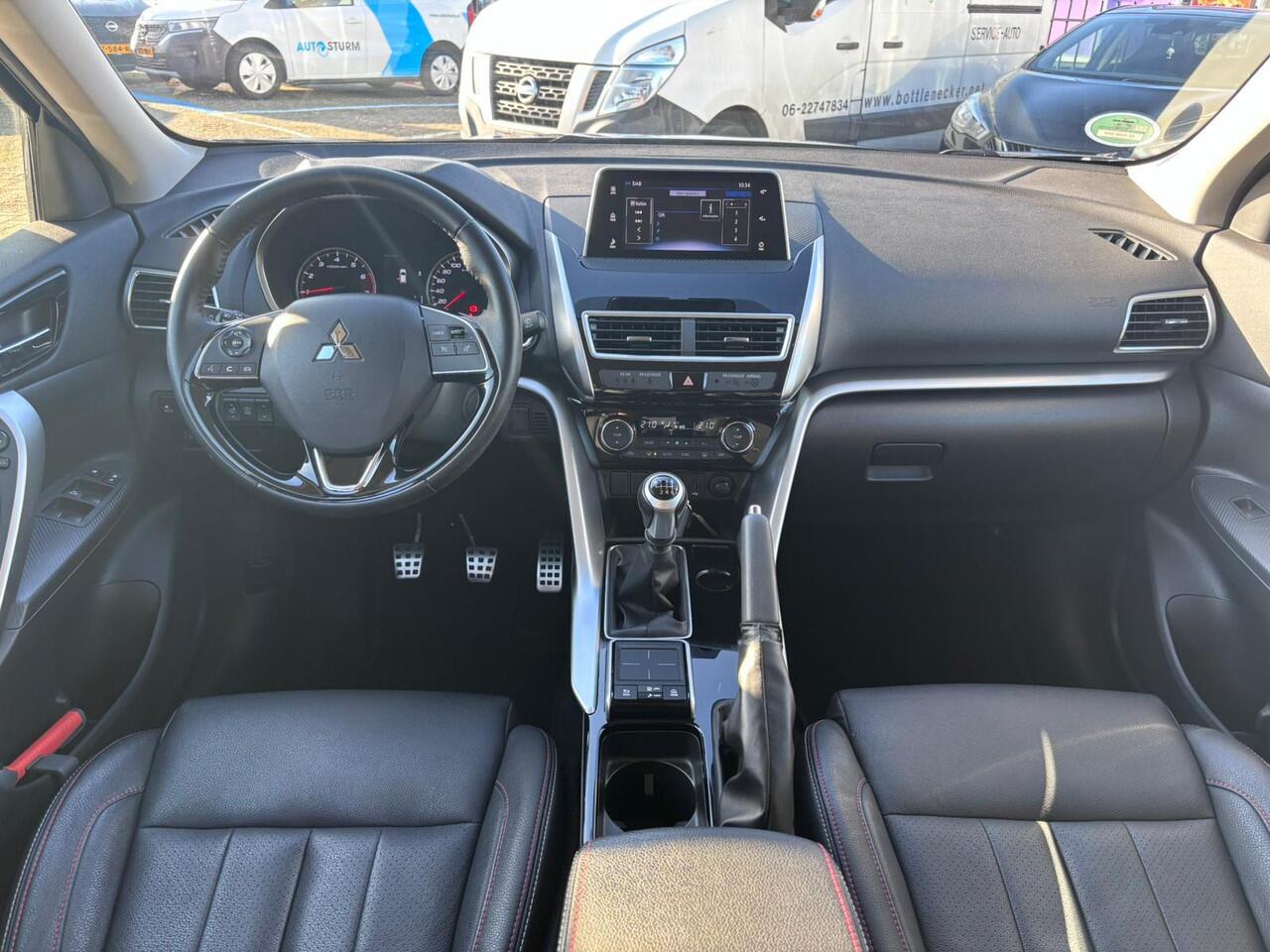 Mitsubishi ECLIPSE Cross 1.5 DI-T Intense S Sport Pack