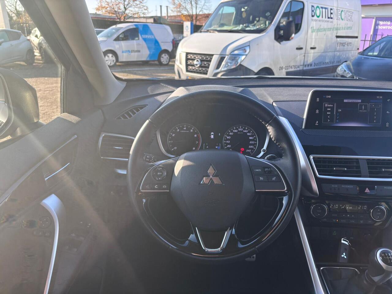 Mitsubishi ECLIPSE Cross 1.5 DI-T Intense S Sport Pack