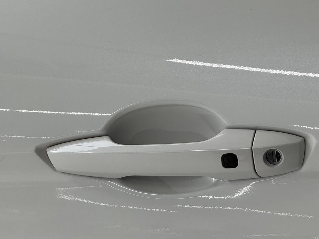 Mitsubishi ECLIPSE Cross 1.5 DI-T First Edition | Stoelverwarming | Achteruitrijcamera | Trekhaak | Apple CarPlay / Android Auto |