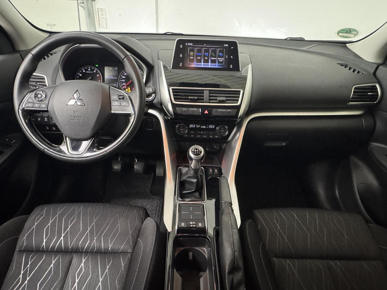 Mitsubishi ECLIPSE Cross 1.5 DI-T First Edition | Stoelverwarming | Achteruitrijcamera | Trekhaak | Apple CarPlay / Android Auto |