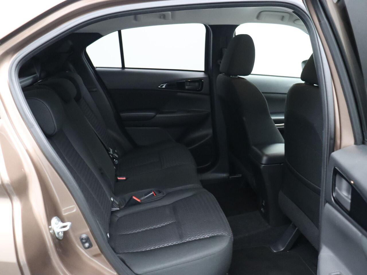 Mitsubishi ECLIPSE Cross 1.5 DI-T Pure | achteruitrijcamera | Climate control | Apple carplay/Android auto | DAB-radio |