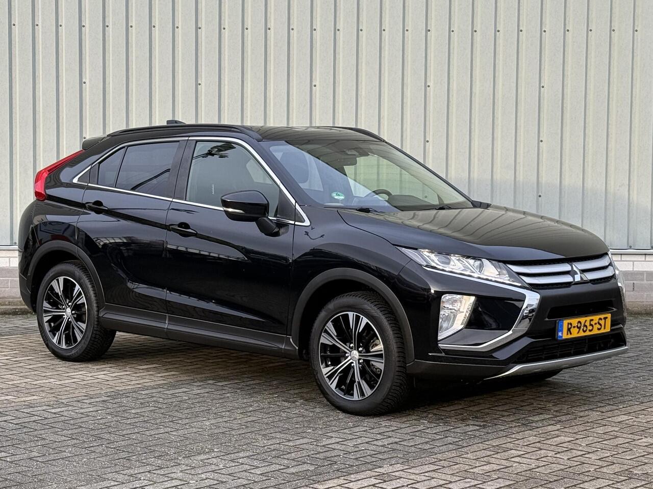 Mitsubishi ECLIPSE Cross 1.5 DI-T Intense / Apple CarPlay/Android Auto / All Season banden / Trekhaak 1600KG trekgewicht / Achteruitrijcamera / Climate Control / Stoelverwarming /