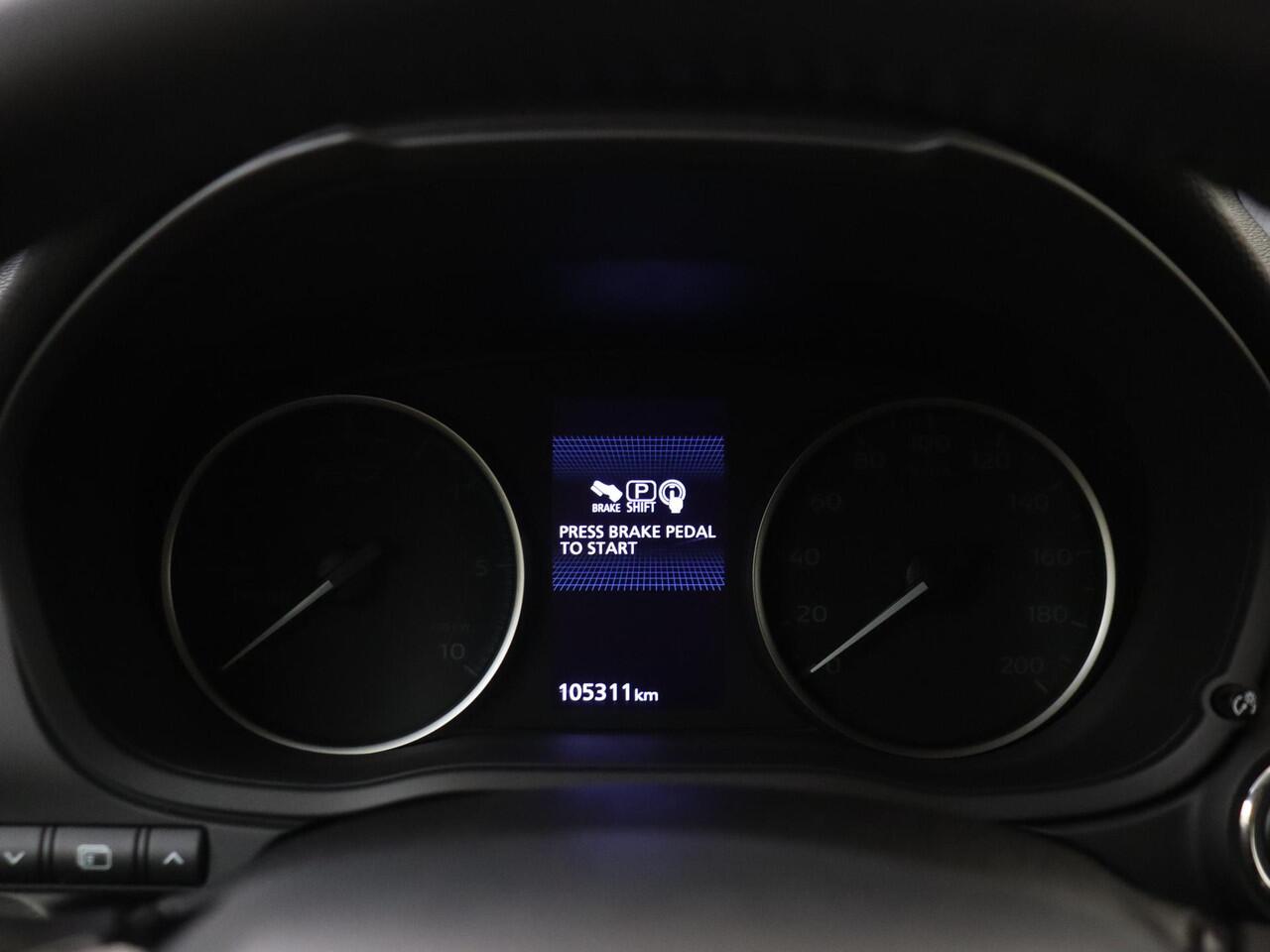 Mitsubishi ECLIPSE Cross 2.4 PHEV Intense 188PK | Navigatie | Climate Control | Parkeersensoren Achter | Achteruitrijcamera | Keyless Entry | Cruise Control & Snelheidsbegrenzer