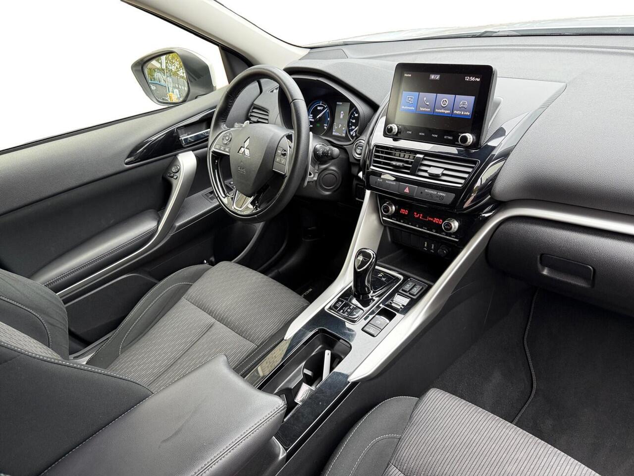 Mitsubishi ECLIPSE Cross 2.4 PHEV Intense | NAP | TREKHAAK | STOELVERWARMING | APPLE CARPLAY / ANDROID AUTO | GARANTIE TOT 2029