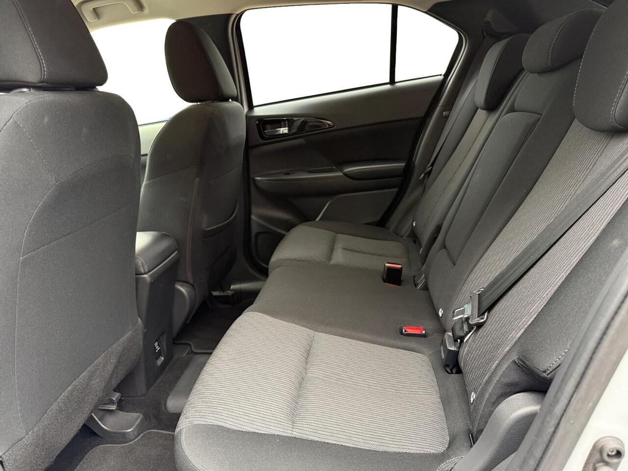 Mitsubishi ECLIPSE Cross 2.4 PHEV Intense | NAP | TREKHAAK | STOELVERWARMING | APPLE CARPLAY / ANDROID AUTO | GARANTIE TOT 2029