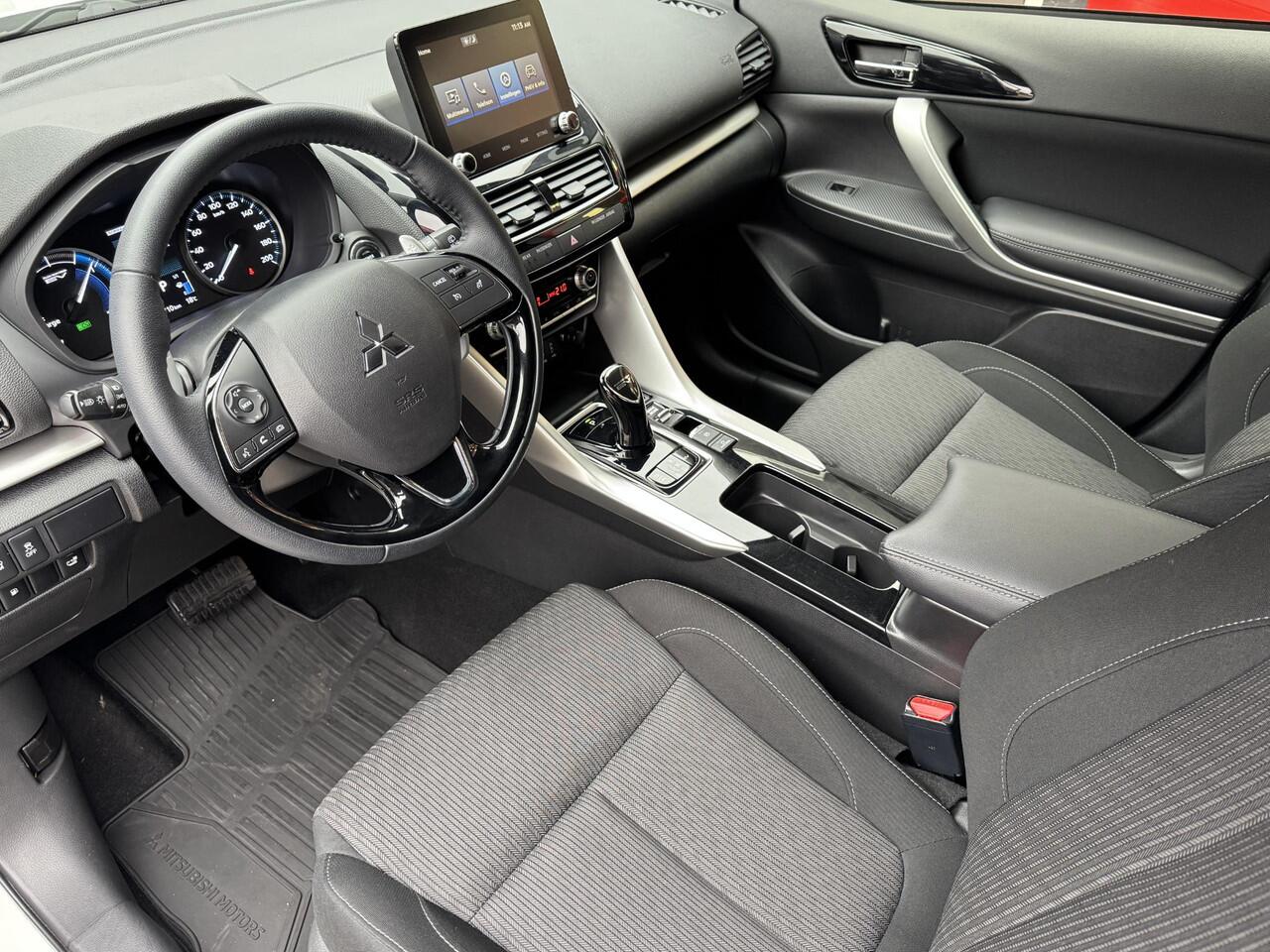 Mitsubishi ECLIPSE Cross 2.4 PHEV Intense *CRUISE/CAMERA/APPLECARPLAY*