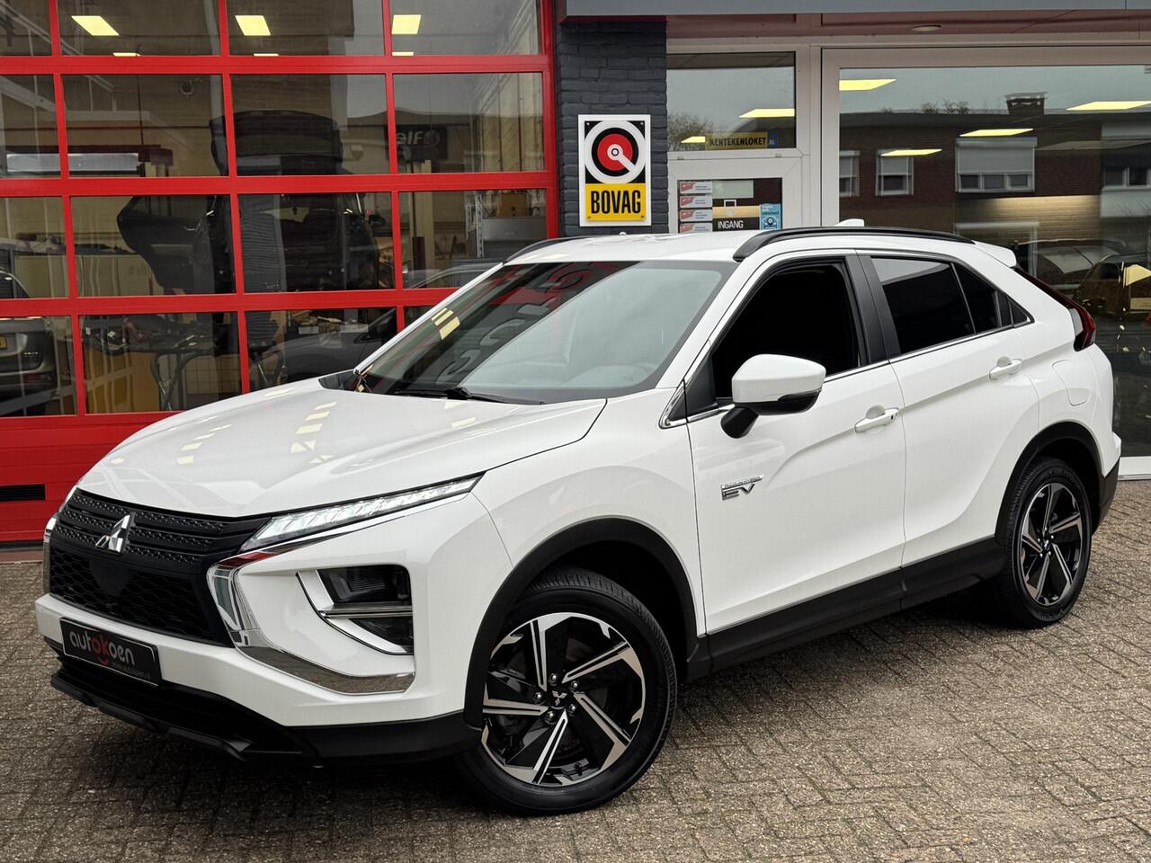 Mitsubishi ECLIPSE Cross 2.4 PHEV Intense *CRUISE/CAMERA/APPLECARPLAY*