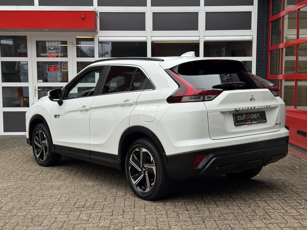 Mitsubishi ECLIPSE Cross 2.4 PHEV Intense *CRUISE/CAMERA/APPLECARPLAY*
