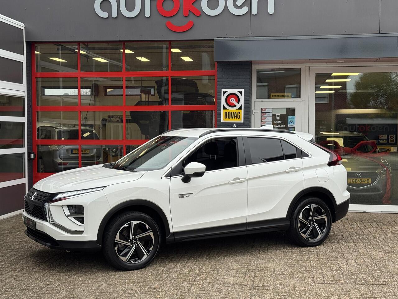 Mitsubishi ECLIPSE Cross 2.4 PHEV Intense *CRUISE/CAMERA/APPLECARPLAY*