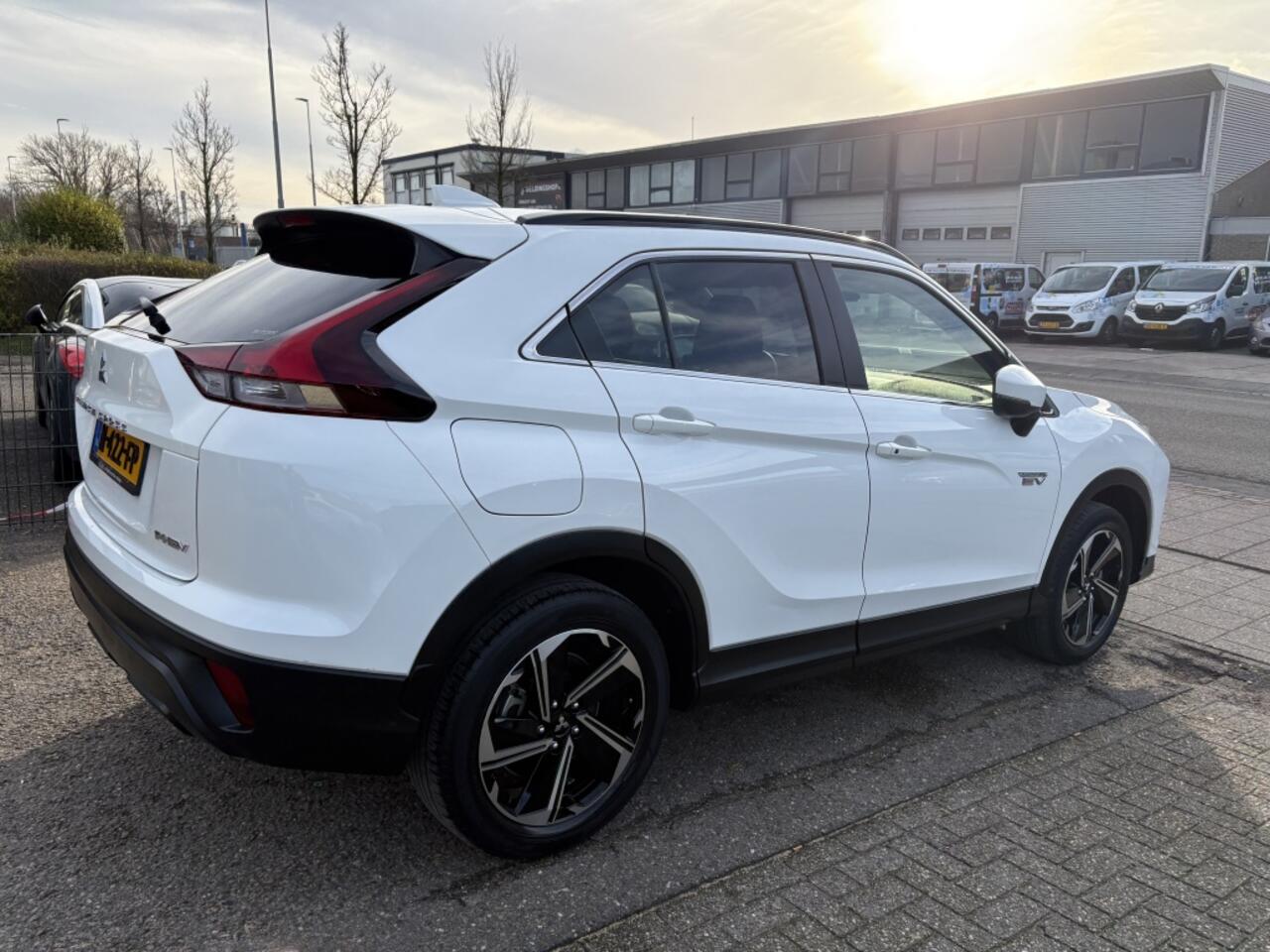 Mitsubishi ECLIPSE Cross 2.4 PHEV Intense
