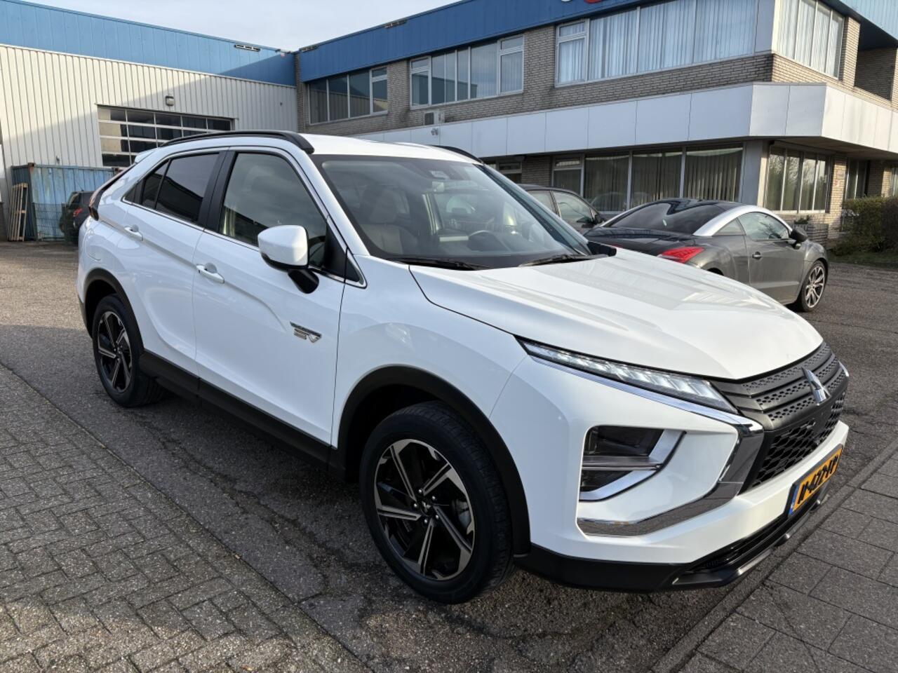 Mitsubishi ECLIPSE Cross 2.4 PHEV Intense