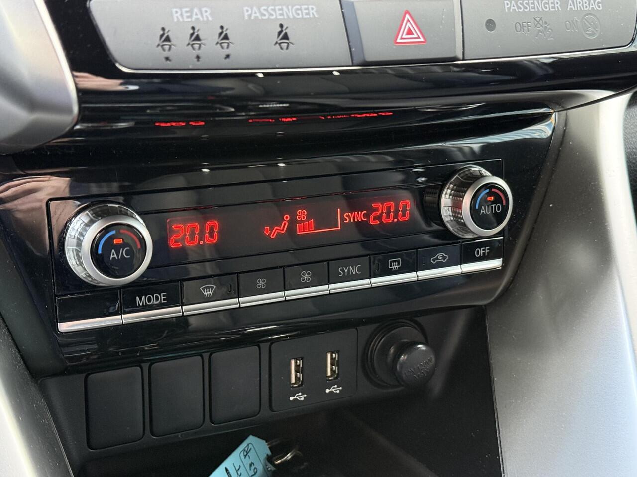 Mitsubishi ECLIPSE Cross 2.4 PHEV Intense | Trekhaak afneembaar | Navigatie | Stoelverwarming | Achteruitrijcamera | Elektrische stoelen |