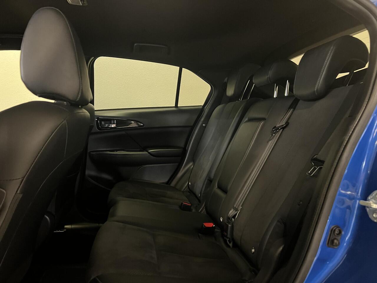 Mitsubishi ECLIPSE Cross 2.4 PHEV Instyle | Navigatie | Achteruitrijcamera | Stoelverwarming |