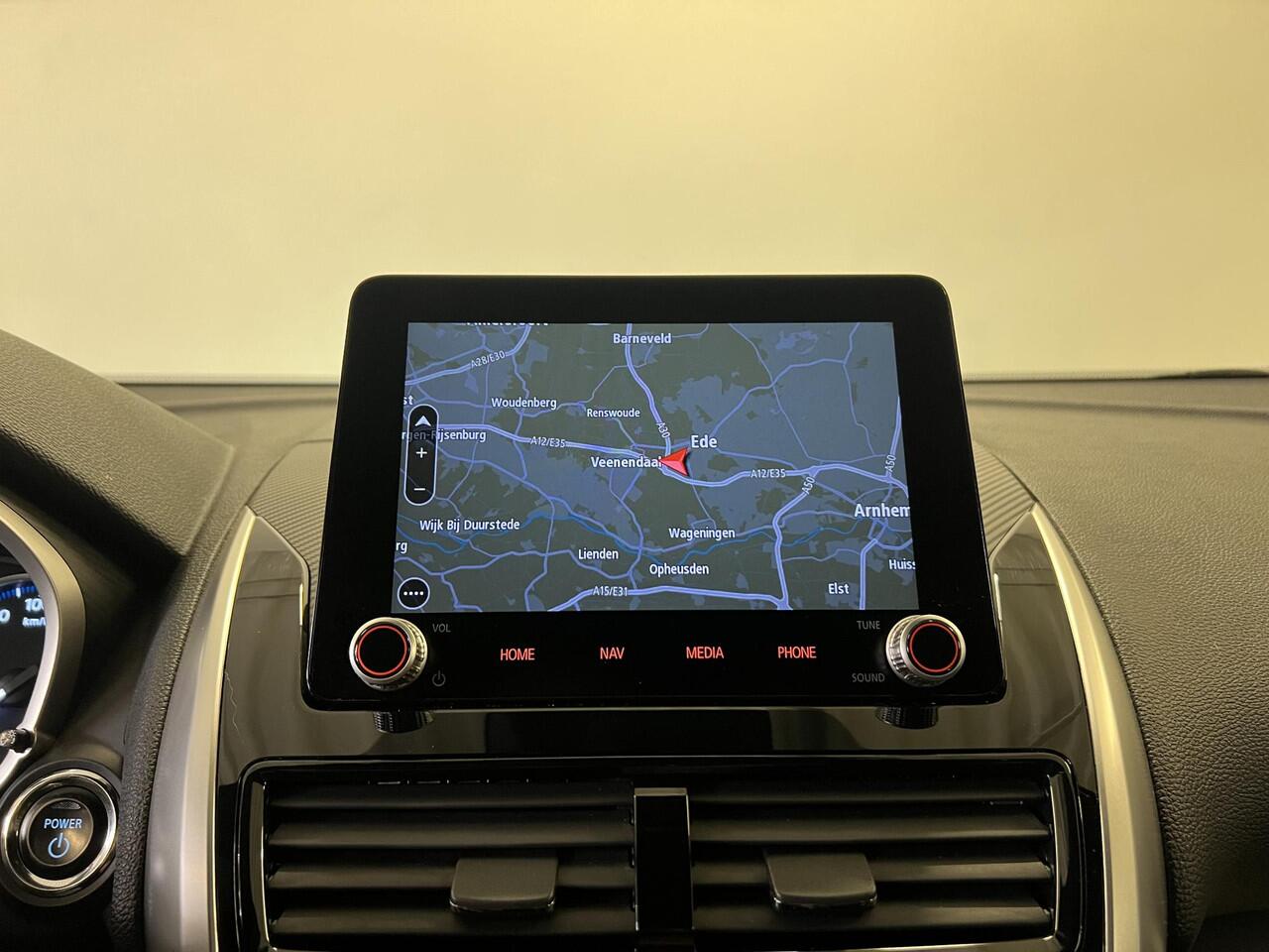 Mitsubishi ECLIPSE Cross 2.4 PHEV Instyle | Navigatie | Achteruitrijcamera | Stoelverwarming |