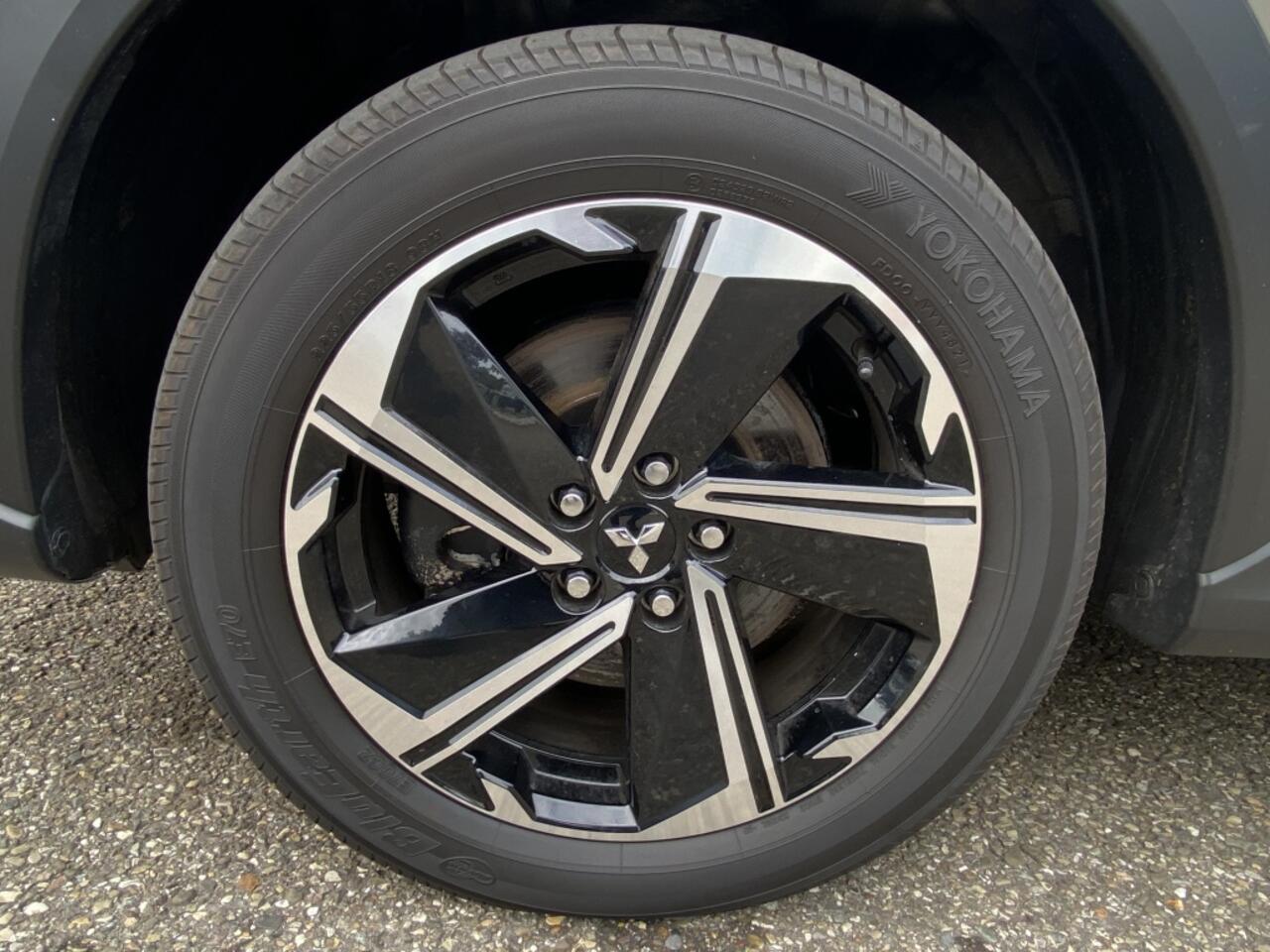 Mitsubishi ECLIPSE 2.4 PHEV Intense+