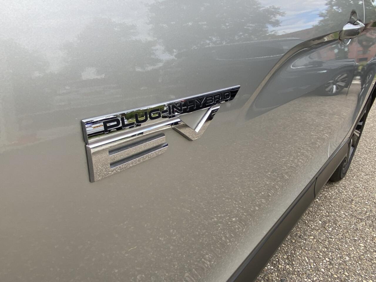 Mitsubishi ECLIPSE 2.4 PHEV Intense+