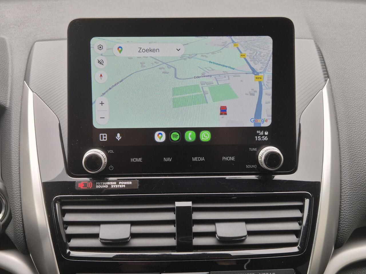 Mitsubishi ECLIPSE Cross 2.4 PHEV Plug-in Black Edition Automaat / Afneembare trekhaak / 1500kg Trekgewicht / Allseason banden / tot 8 jaar Garantie / Rondomzicht camera / Stuur-, Stoel en Achterbankverwarming / Adaptief CC /