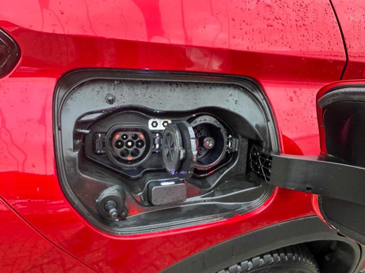 Mitsubishi ECLIPSE 2.4 PHEV INTENSE+