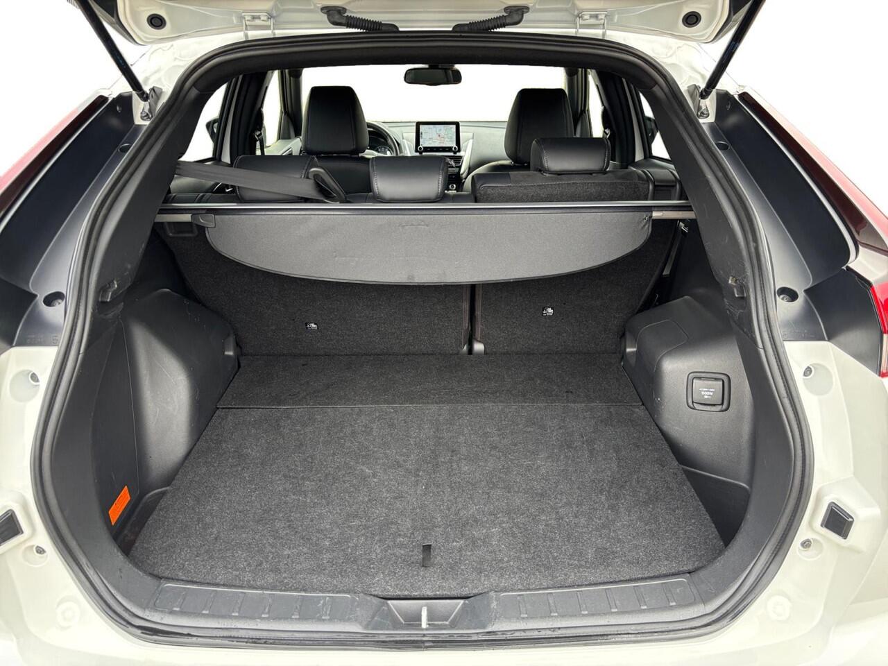 Mitsubishi ECLIPSE Cross 2.4 PHEV Executive | 360 CAMERA | STOELVERWARMING | AD. CRUISE | GARANTIE 2030! |