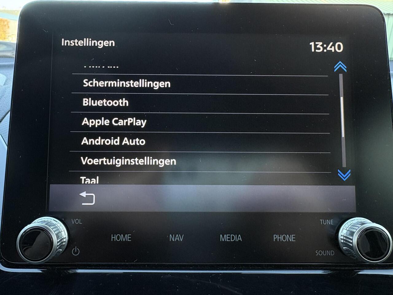 Mitsubishi ECLIPSE Cross 2.4 PHEV Instyle / Trekhaak geremd 1500 kg / Airco / Stoelverwarming / Apple Carplay/Android Auto / Cruise Control /