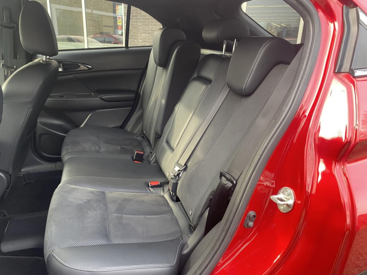 Mitsubishi ECLIPSE Cross 2.4 PHEV Intense+ | All season banden