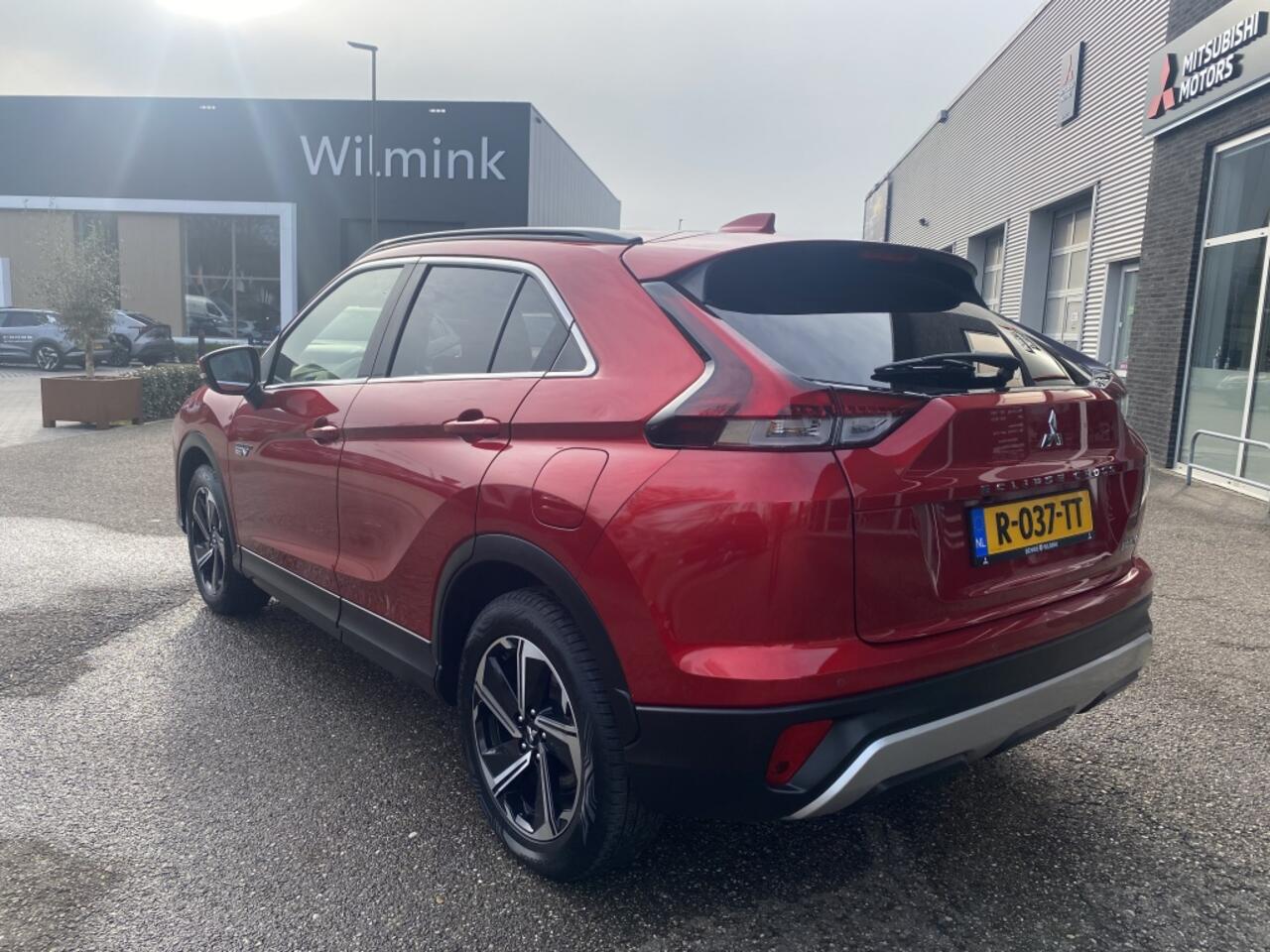 Mitsubishi ECLIPSE Cross 2.4 PHEV Intense+ | All season banden