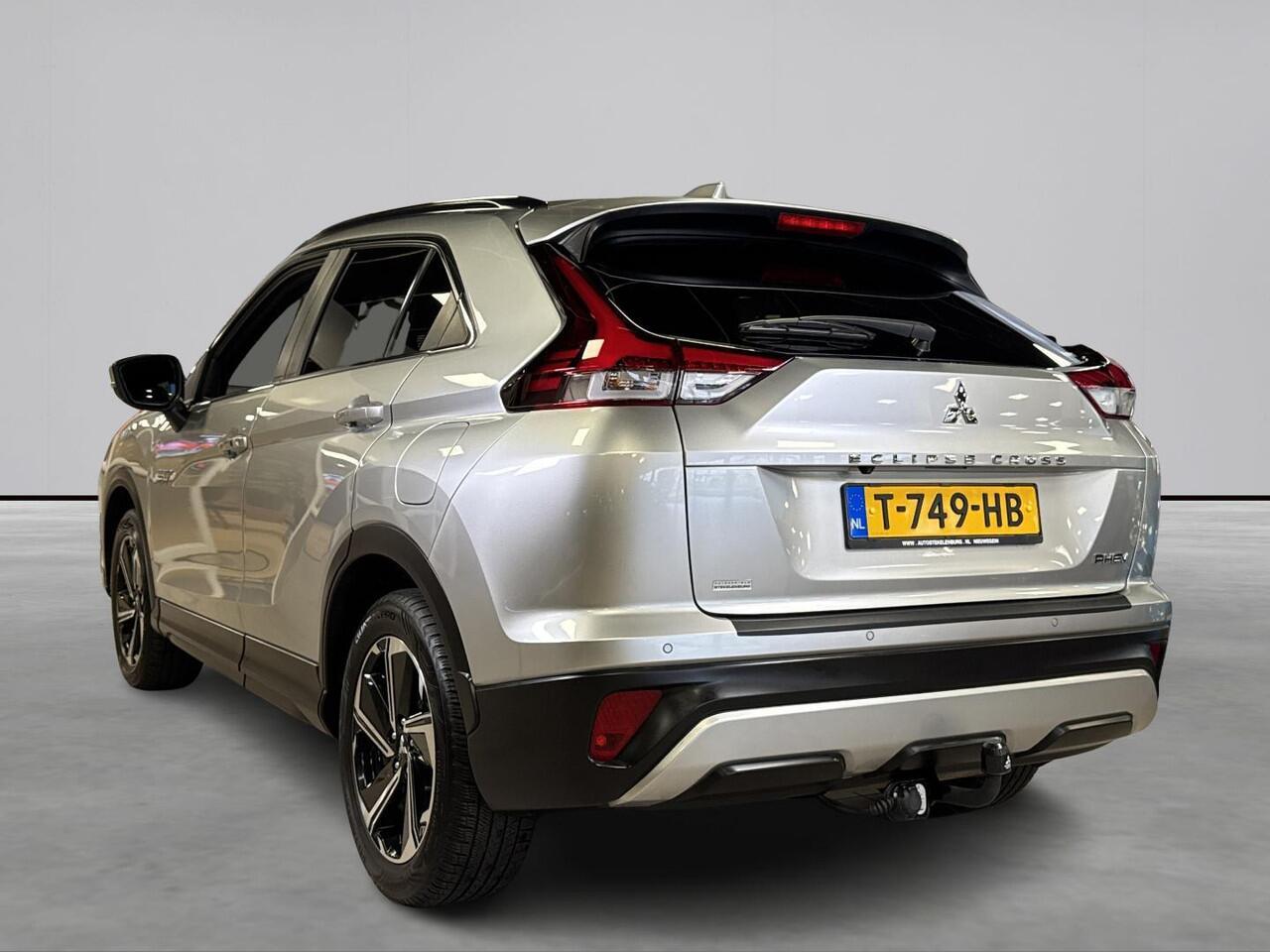 Mitsubishi ECLIPSE Cross 2.4 PHEV Intense+ Trekhaak, 4 seizoenbanden