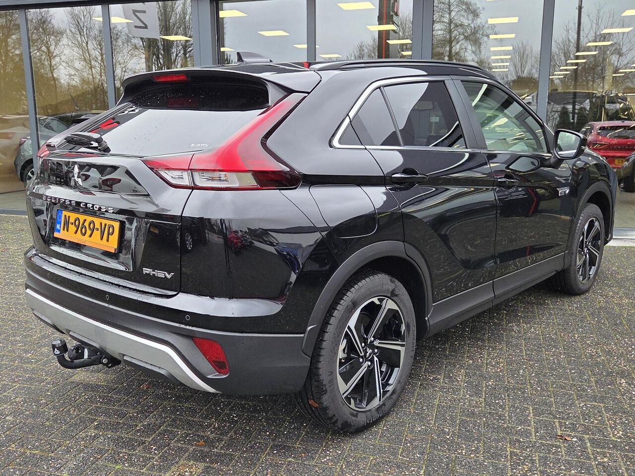 Mitsubishi ECLIPSE Cross 2.4 PHEV Intense+ | Trekhaak | AppleCarplay / AndroidAuto |