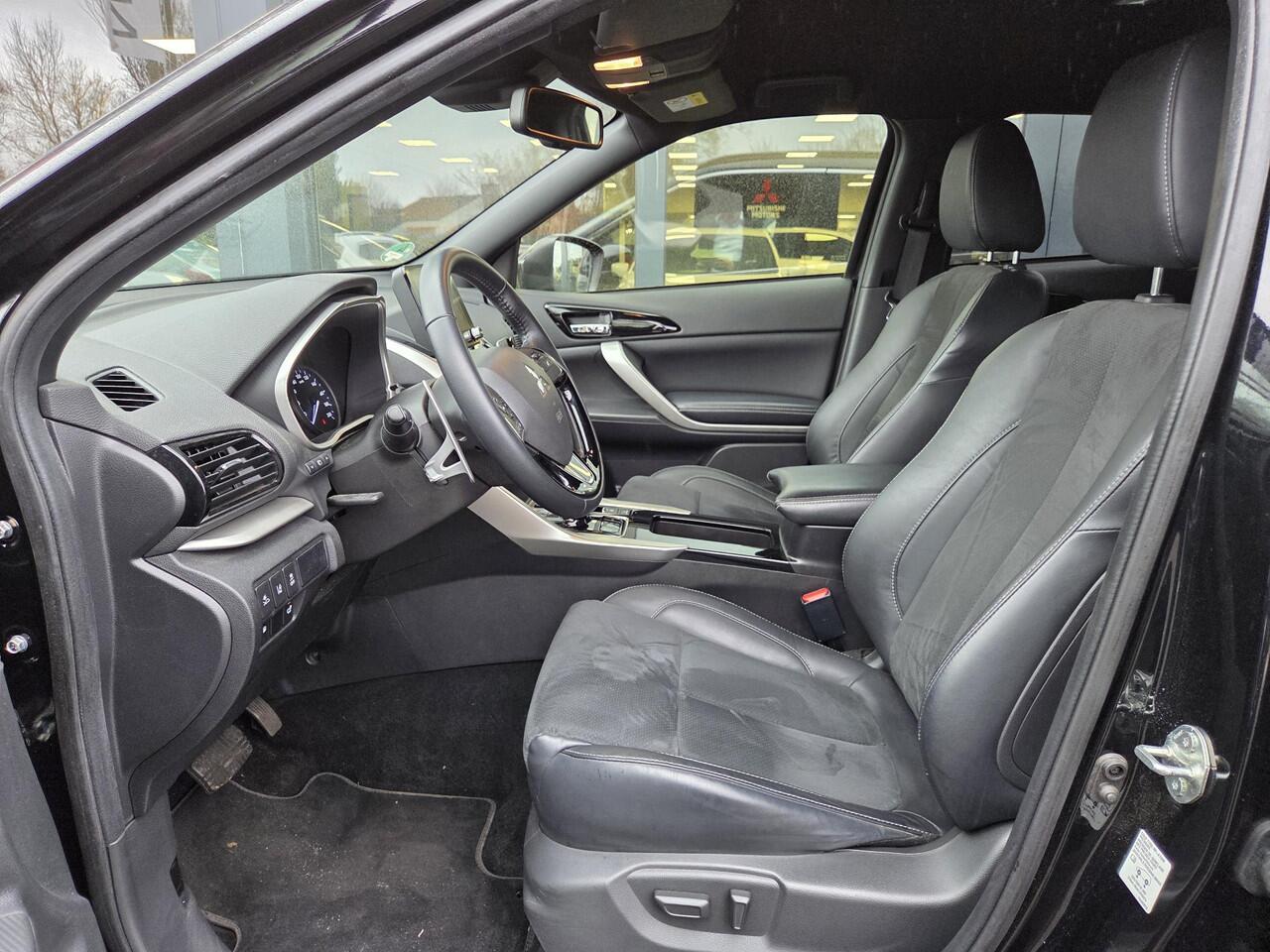 Mitsubishi ECLIPSE Cross 2.4 PHEV Intense+ | Trekhaak | AppleCarplay / AndroidAuto |