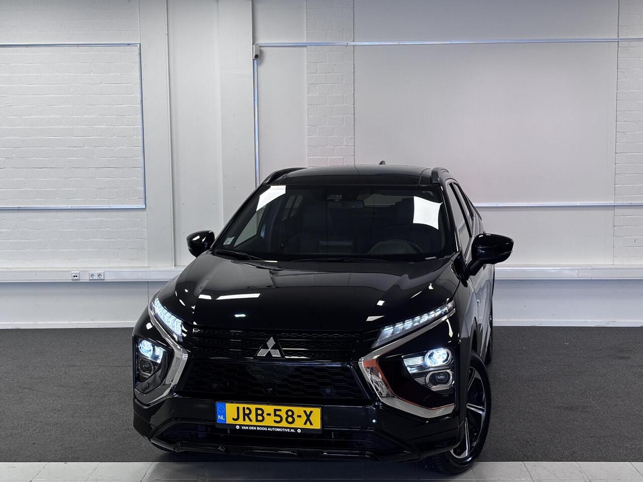 Mitsubishi ECLIPSE Cross 2.4 PHEV Instyle | Leder | Panorama dak | 4seizoenen banden |