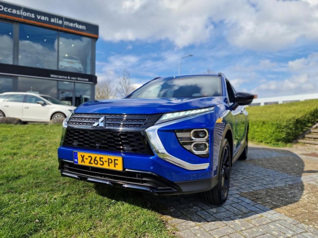 Mitsubishi ECLIPSE Cross 2.4 PHEV Black edition