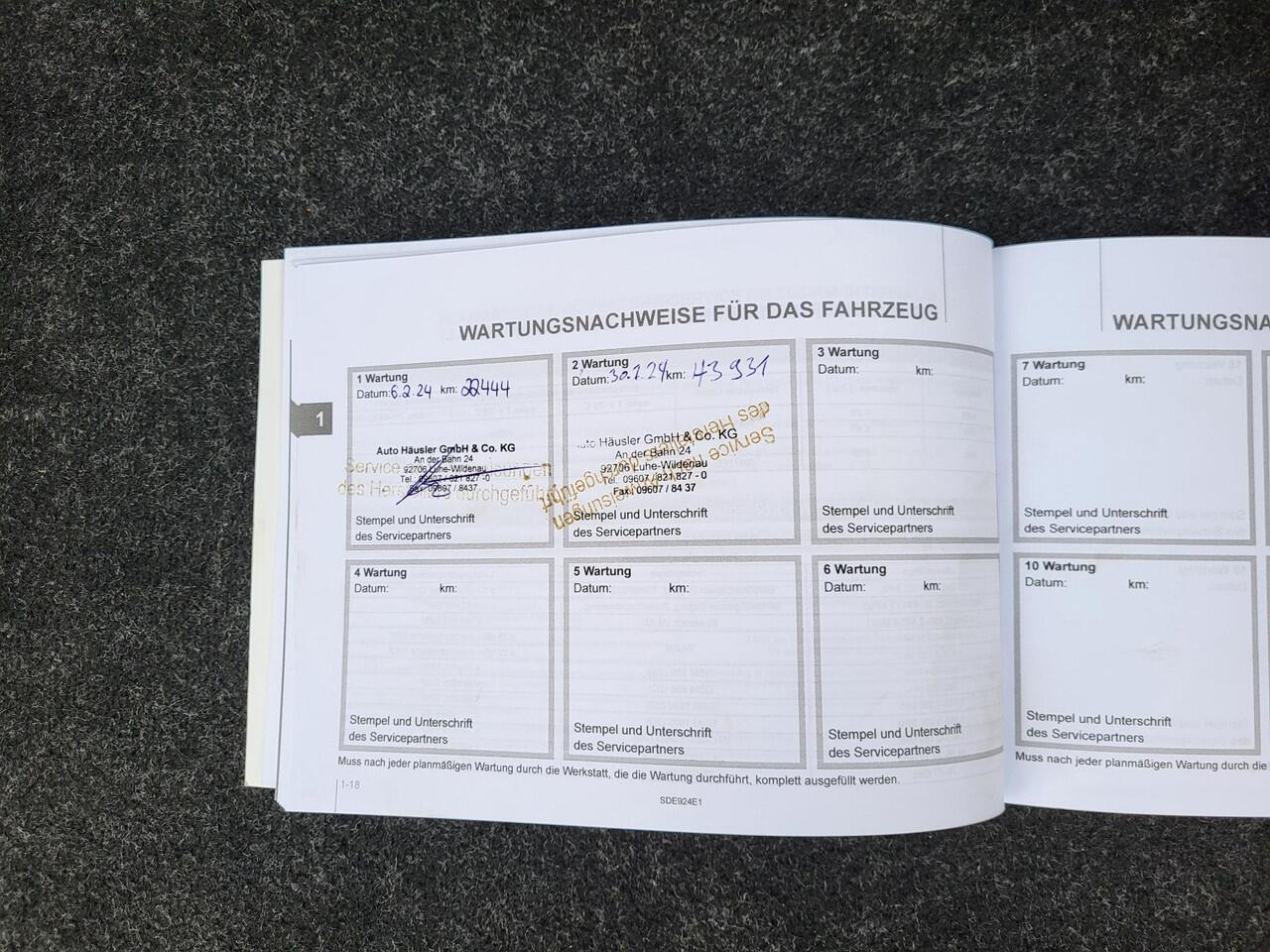 Mitsubishi ECLIPSE Cross 2.4 PHEV Business Executive / 5 jaar Fabrieksgarantie* / 1500 kg Trekgewicht / Navigatie / 360° camera / Achterbank-, stuur- en voorstoelverwarming / Adaptieve Cruise Control /Android Auto / Apple Carplay /