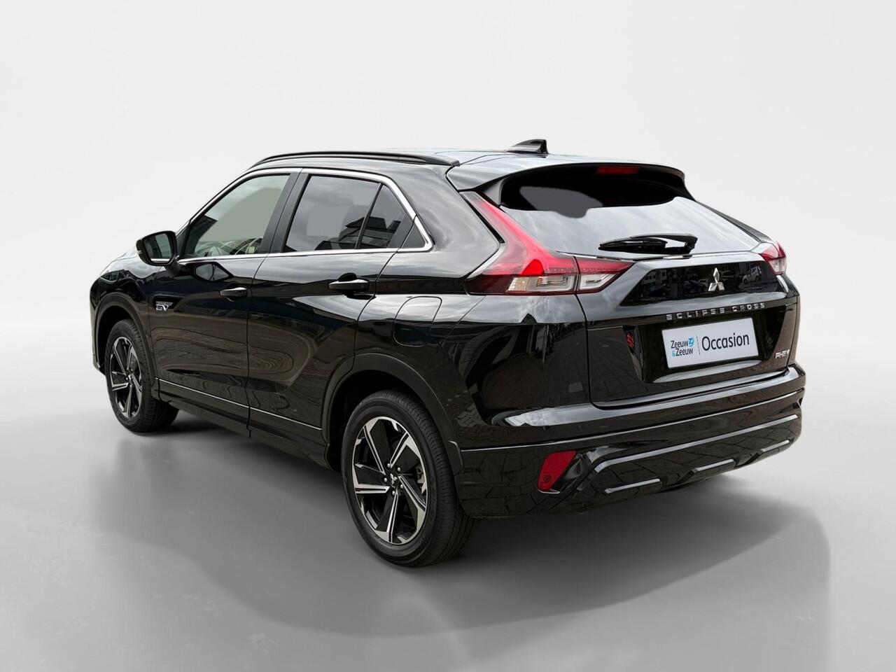 Mitsubishi ECLIPSE Cross Instyle | UNIEK | WIT LEDER | PANO | 360 CAMERA | HUD | GARANTIE 2031