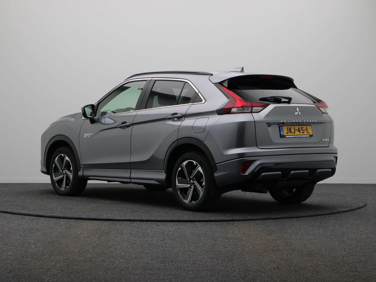 Mitsubishi ECLIPSE Cross 2.4 PHEV Intense | Stoel-stuur verwarming | Adaptive Cruise Control | Climate Control | Lichtmetalen wielen |