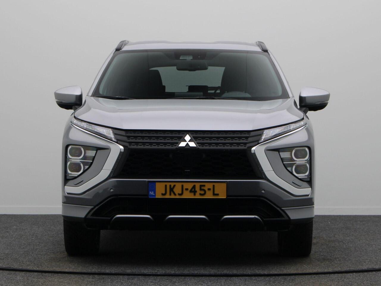 Mitsubishi ECLIPSE Cross 2.4 PHEV Intense | Stoel-stuur verwarming | Adaptive Cruise Control | Climate Control | Lichtmetalen wielen |