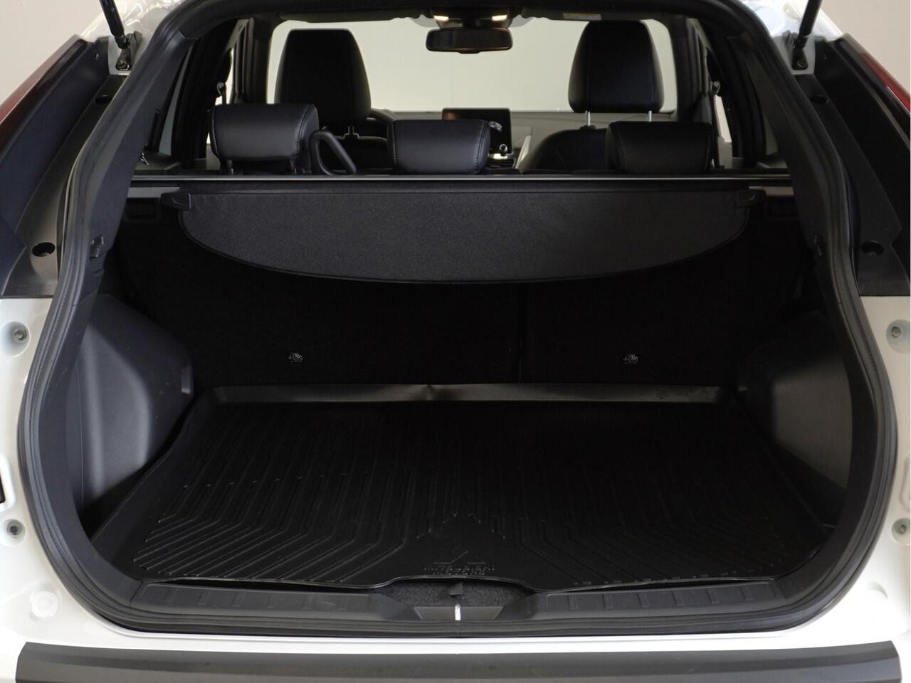 Mitsubishi ECLIPSE Cross 2.4 PHEV Intense+ | Navigatie | Apple Carplay / Android Auto | Fabrieksgarantie tot 18-09-2031