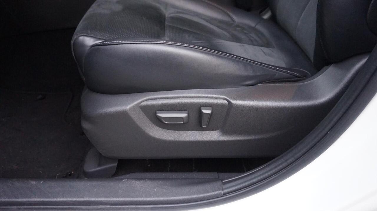 Mitsubishi ECLIPSE Cross 2.4 PHEV Navigatie | DAB+ | Adapt Cruise Control | PDC V+A