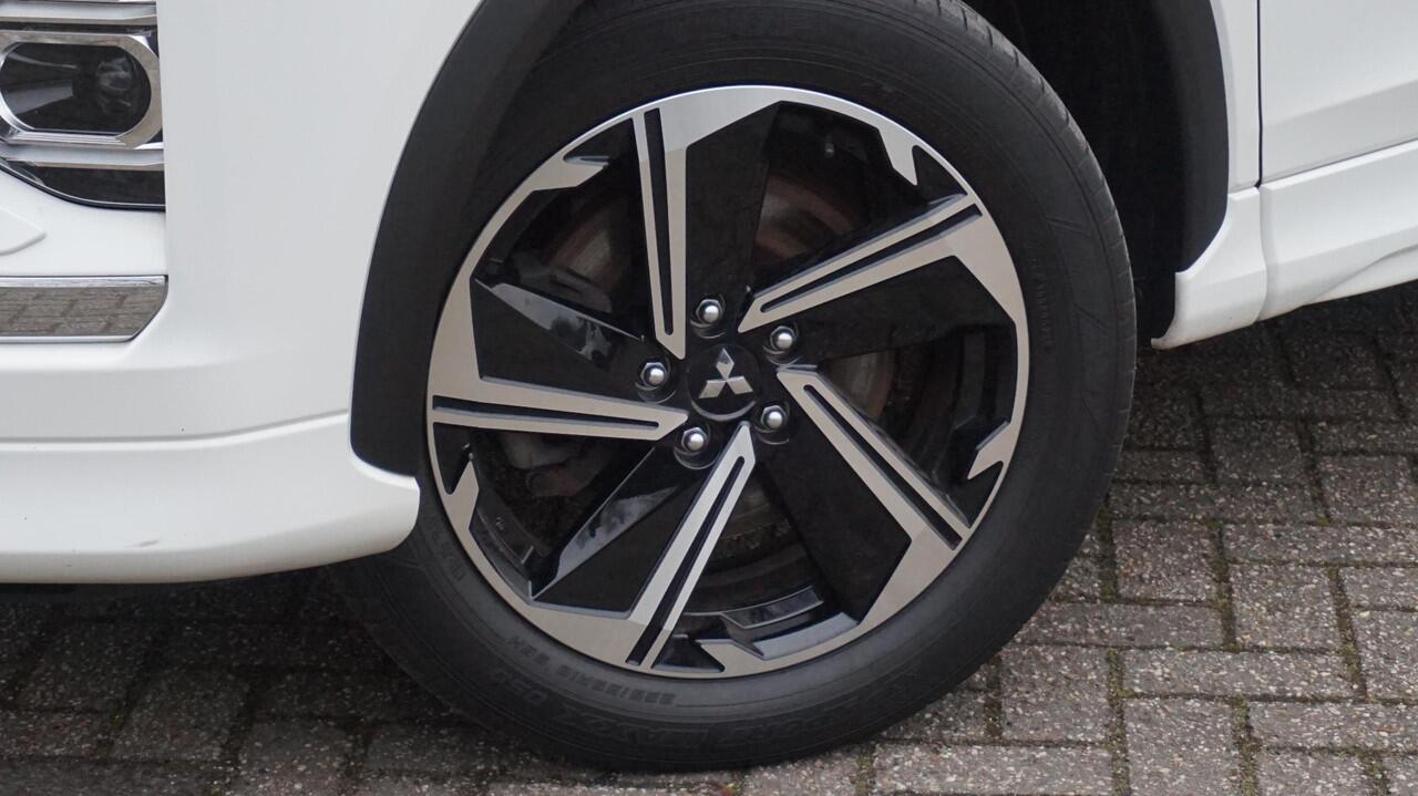 Mitsubishi ECLIPSE Cross 2.4 PHEV Navigatie | DAB+ | Adapt Cruise Control | PDC V+A