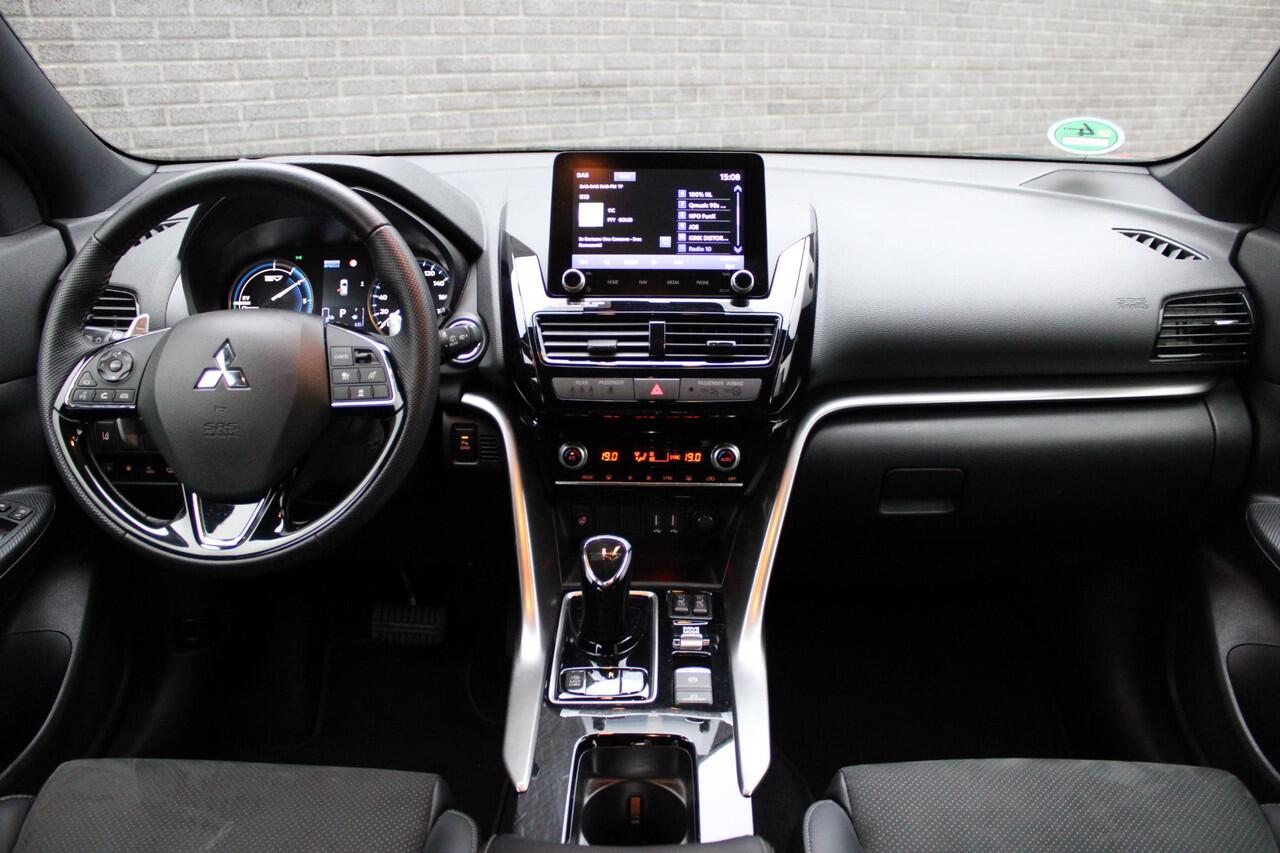 Mitsubishi ECLIPSE Cross 2.4 PHEV Black Edition Automaat, Navigatie, Cruise/Climate control, Apple carplay/Android auto, 360 Camera, Audio/Bluetooth/DAB