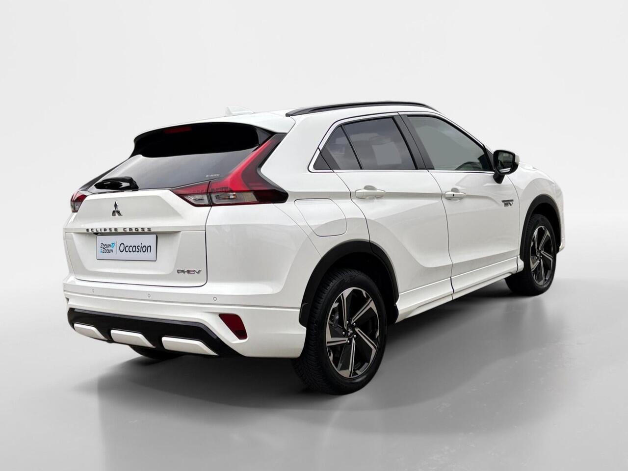 Mitsubishi ECLIPSE Cross 2.4 PHEV Executive | 360 CAMERA | STOELVERWARMING | APPLE CARPLAY / ANDROID AUTO | GARANTIE 2031