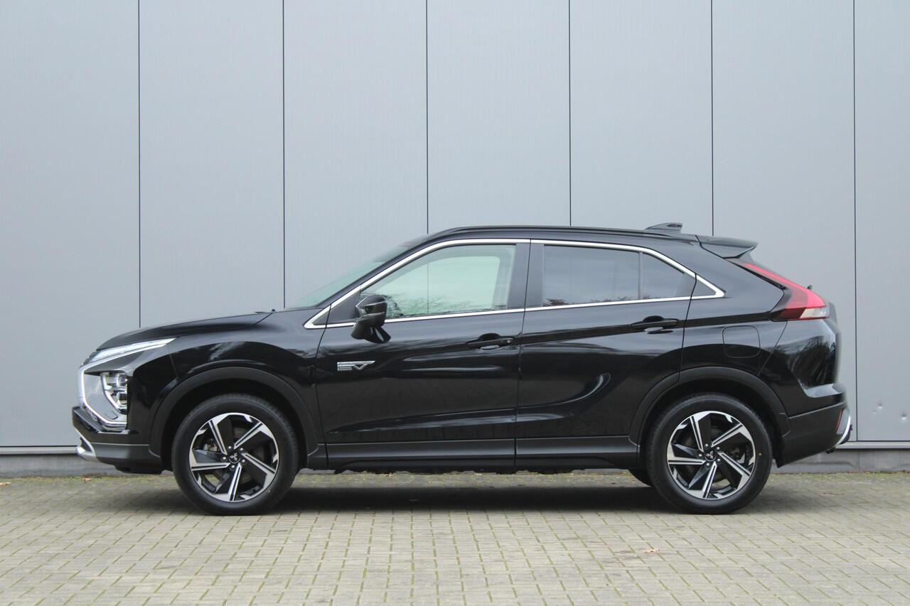 Mitsubishi ECLIPSE Cross 2.4 PHEV Intense+ Navigatie | Achteruitrijcamera | Stoelverwarming | Cruise control | Apple Carplay/Android Auto | Lichtmetalen-velgen